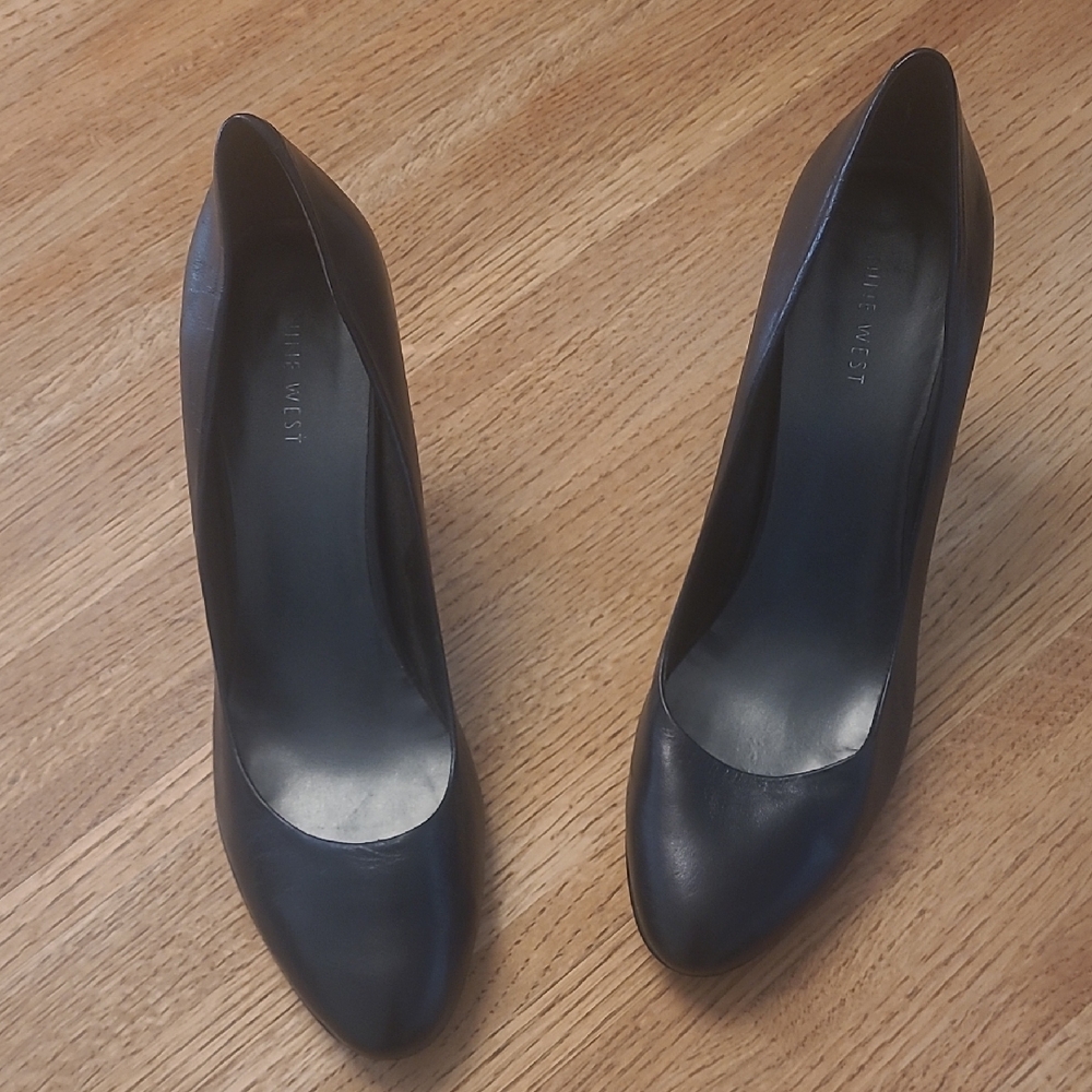 Nine West Classic Black Heels